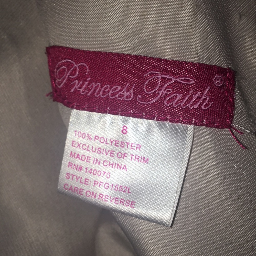 Dress - Picture 4 of 7